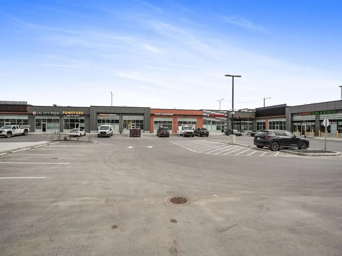 2-Bedroom Suite Near Yyc Airport カナダ