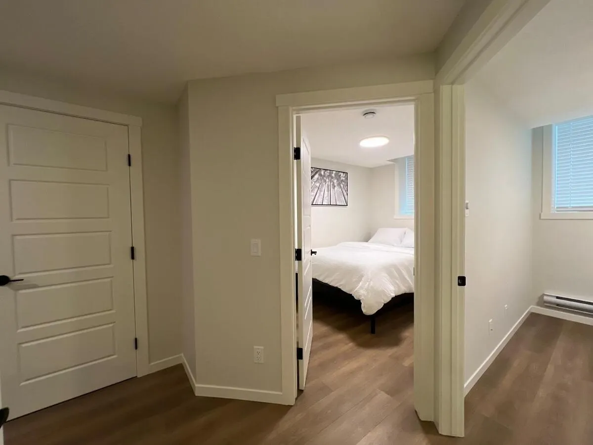 Apartment 2-Bedroom Suite Near Yyc Airport
