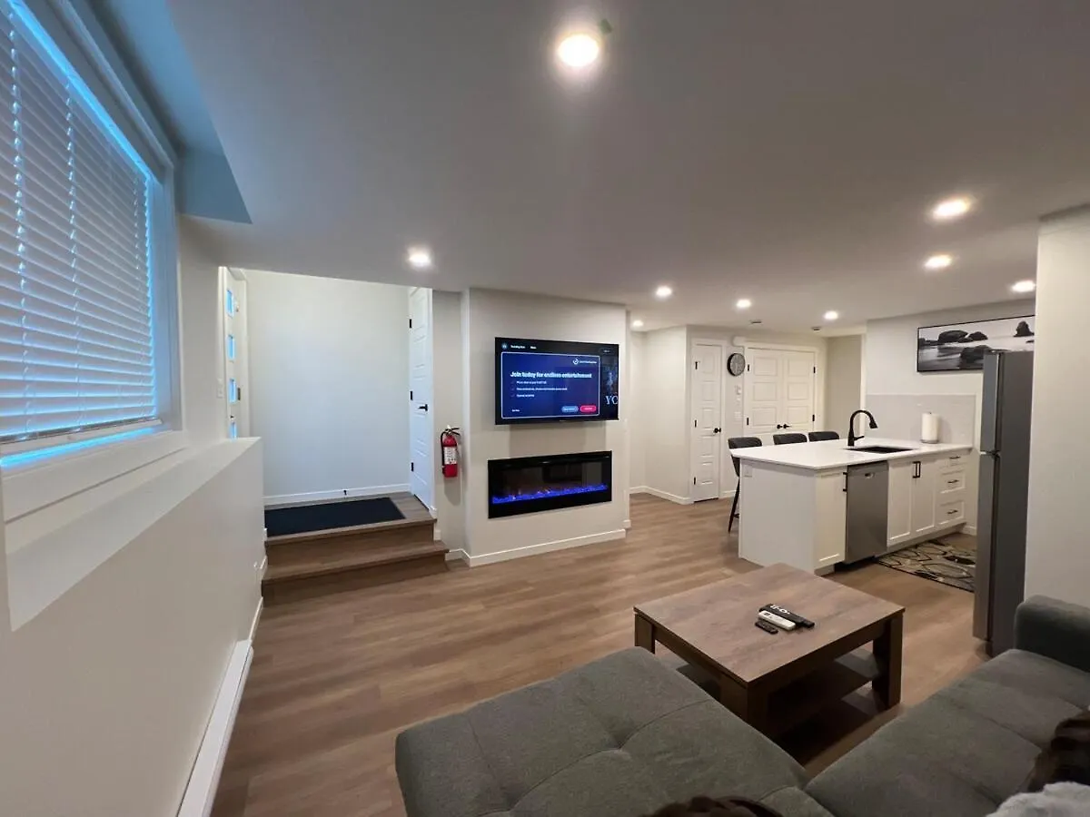 2-Bedroom Suite Near Yyc Airport Appartement