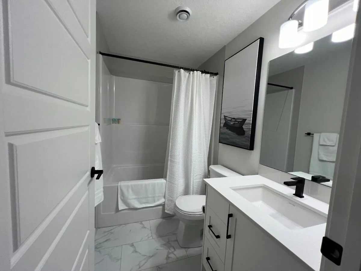 2-Bedroom Suite Near Yyc Airport Calgary